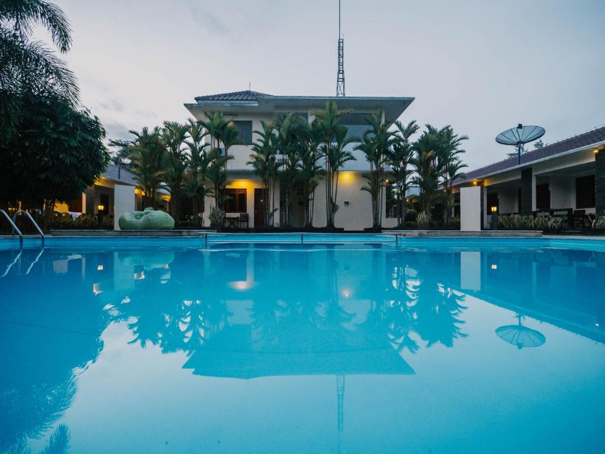 Sunrise Resort Batukaras Zewnętrze zdjęcie