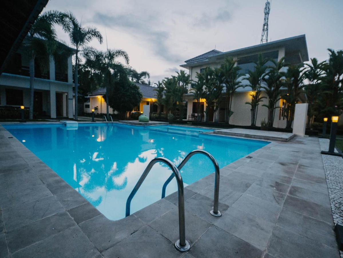 Sunrise Resort Batukaras Zewnętrze zdjęcie