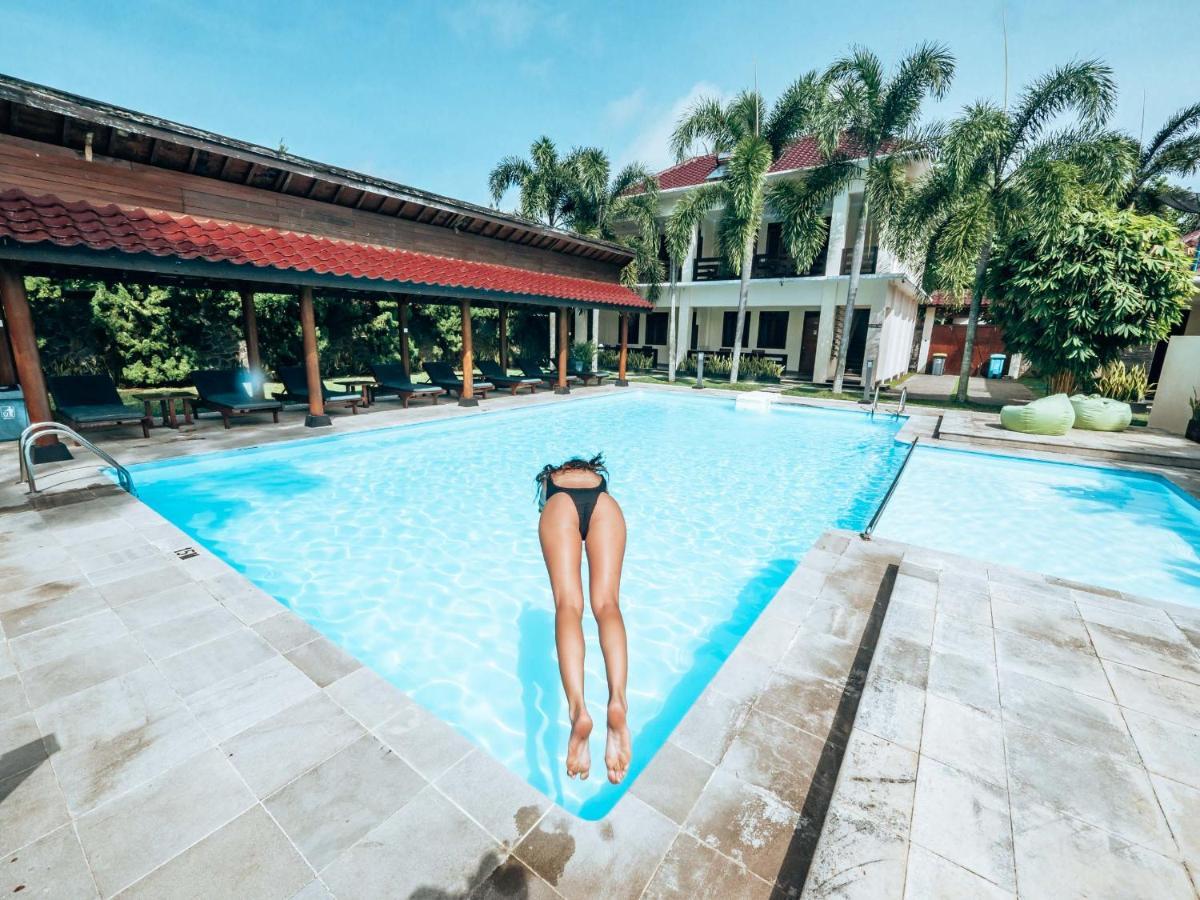 Sunrise Resort Batukaras Zewnętrze zdjęcie